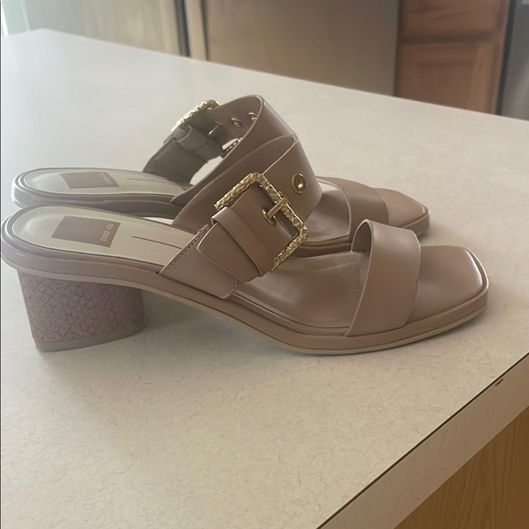 Dolce vita tan sandals - Picture 3 of 4